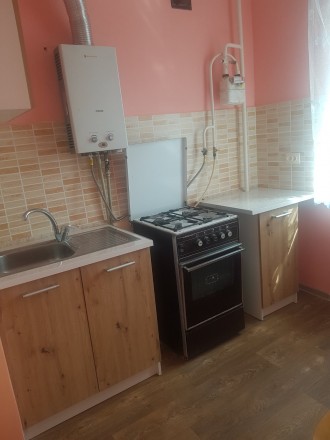 Сдам 1к. Ленинский. фото 3 Сдам 1к 32м кв 2/5 МПО колонка счетчики встр кухня ремонт б/з все необх есть /кр. Ленинский. фото 3