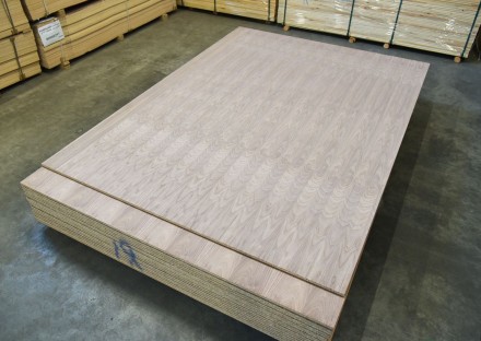 ДСП плита — это листовой материал, который изготовляется из древесных част. . фото 2