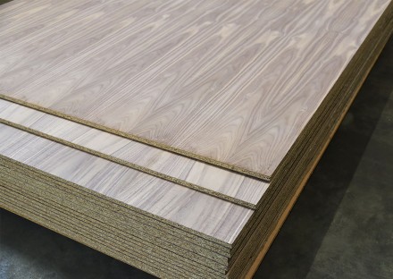 ДСП плита — это листовой материал, который изготовляется из древесных част. . фото 4