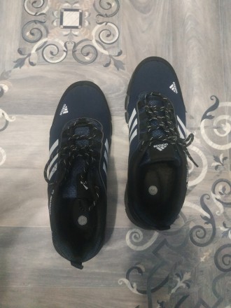 Кроссовки Adidas новые. Донецк. фото 1 Кроссовки Adidas новые. Донецк. фото 1