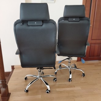 Нові шкіряні офісні крісла (комплект).
Перід з натуральної шкіри класу «Л. . фото 8
