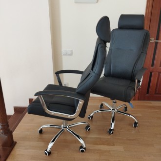Нові шкіряні офісні крісла (комплект).
Перід з натуральної шкіри класу «Л. . фото 7