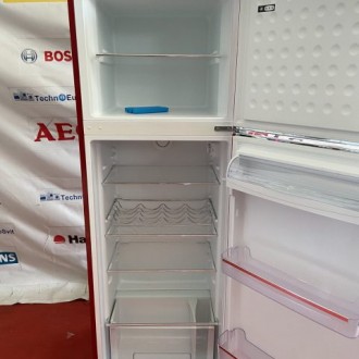Класс энергопотребления: А++
Объем: 295 л
Система охлаждения холодильника: Кап. . фото 3