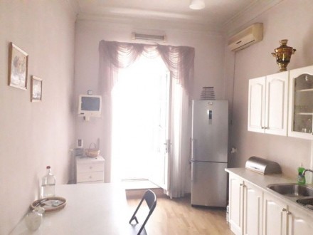 Большая и светлая 4-комнатная квартира, 108 м2 в центре на Новосельского угол То. Приморский. фото 2