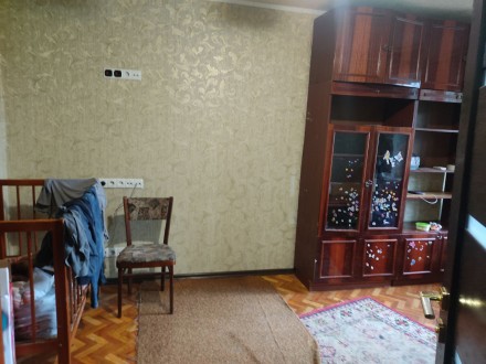 Квартира находится на ул Янгеля, с раздельными комнатами, косметический ремонт, . Титова. фото 4