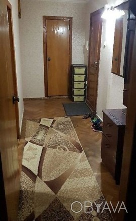  Квартира в жилом состоянии, ,просторная кухня,. кирпичный теплый дом, комнаты р. Малиновский. фото 1