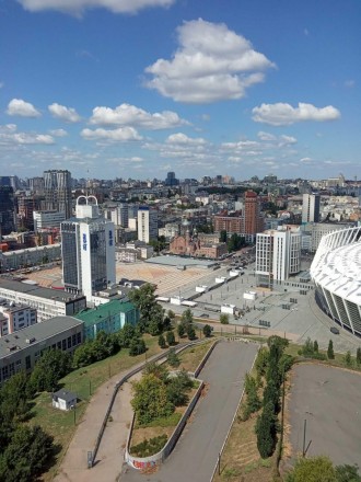 13-09-2021-12594 Продается 4-комн. квартира в центре Киева возле НСК Олимпийский. . фото 19