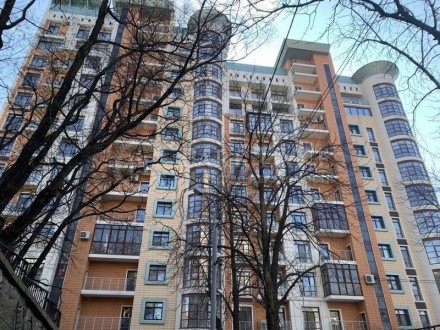 13-09-2021-12983 Пропонуємо розкішні апартаменти VIP класу у центрі міста на Печ. . фото 2