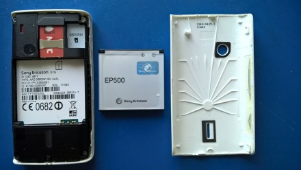 Sony Ericsson E15i (смотрите фото) б/ушный сенсорный телефон белого цвета в хоро. . фото 4