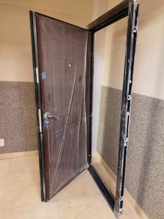 Двери с новостроя, сняты аккуратно, размер 960×2050мм, толщина металла от . . фото 10