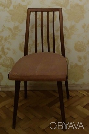 Продам стулья с мягкими сиденьями

 Стулья с мягким сиденьем 6 шт. 
Материал . . фото 1