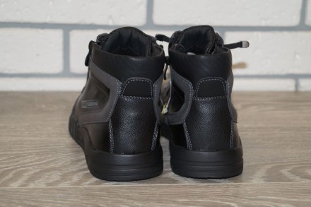 Стильные демисезонные ботинки чёрного цвета.

Ботинки пошиты из качественной и. . фото 6