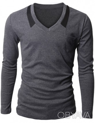Элегантный трикотажный мужской пуловер серого цвета с накладным кармашком на гру. . фото 1
