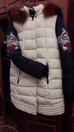 Пальто зимнее очень теплое и стильное, на девочку 11-13 лет, рукава - принт-сова. . фото 3