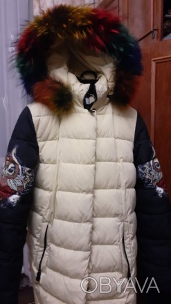 Пальто зимнее очень теплое и стильное, на девочку 11-13 лет, рукава - принт-сова. . фото 1