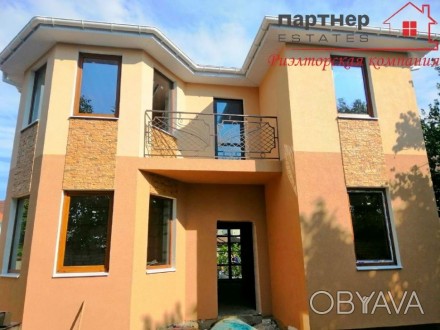 Предлагается в продажу новый дом в Червоном Хуторе. Киевский. фото 1 Червоный хутор.
Прекрасное место для жизни и отдыха, практически в черте города. Киевский. фото 1