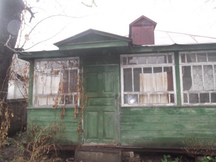 Дом расположен возле реки Десна в городе Остер Черниговской области. Дом деревян. . фото 5
