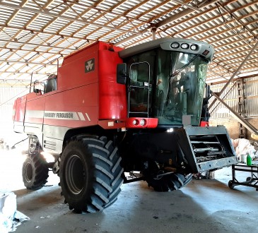 Комбайн зерноуборочный Massey Ferguson 7260
2007 год выпуска
5-ти клавишный, Д. . фото 2