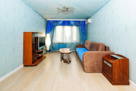 Сдам 2х комн.кв-ру в центре по ул. Автозаводская, метро Минская 6500 грн/мес. Киев. фото 1 Сдам 2х комн.кв-ру в центре по ул. Автозаводская, метро Минская 6500 грн/мес. Киев. фото 1