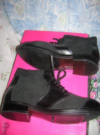 Новые ботинки черного цвета на шнурках. Верх-нат. замша +натуральная кожа. На ут. . фото 5