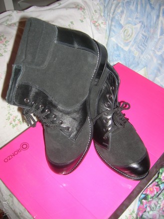 Новые ботинки черного цвета на шнурках. Верх-нат. замша +натуральная кожа. На ут. . фото 6