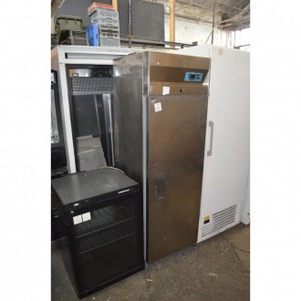 Продам бу морозильный шкаф MBM IE40A-1E  

Морозильный шкаф бу в хорошем рабоч. . фото 3