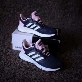 Кроссовки Adidas оригинал. Чернигов. фото 1 Кроссовки Adidas оригинал. Чернигов. фото 1