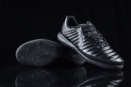 
Футзалки Nike Legend X VII бампы найк темпо футбольная обувь
Гарантия качества
. . фото 2