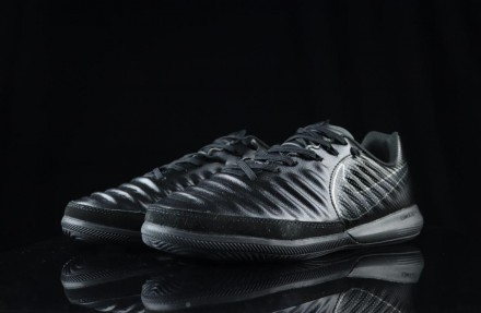 
Футзалки Nike Legend X VII бампы найк темпо футбольная обувь
Гарантия качества
. . фото 4
