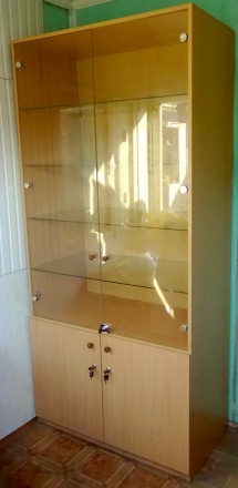 Разборной полустеклянный двухстворчатый шкаф(ЛДСП).. Херсон. фото 1 Разборной полустеклянный двухстворчатый шкаф(ЛДСП).. Херсон. фото 1