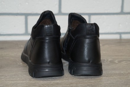 Модные зимние ботинки чёрного цвета. 

Ботинки пошиты из качественной искусств. . фото 10