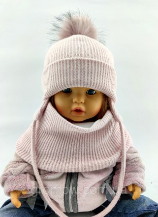 
 
Тёплая вязаная детская шапка. Очень приятная, мягкая и тёплая ткань. Для дево. . фото 2
