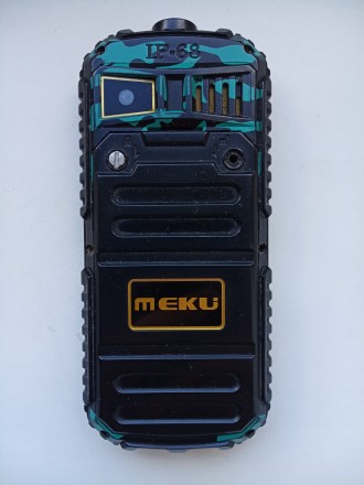 Телефон CDMA+GSM Meku M5.
Есть порт microsd. Камера.
Мощный фонарик.
Объем ба. . фото 3
