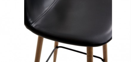 Комфортный барный стул ,высота 106 см.
цвет черный (штучная кожа ) с ножками по. . фото 3