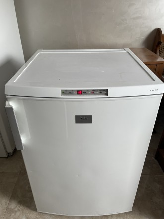 Морозильна камера AEG /Electrolux/ No-frost 85x60x60 100літрів. Бережаны. фото 1 Морозильна камера AEG /Electrolux/ No-frost 85x60x60 100літрів. Бережаны. фото 1