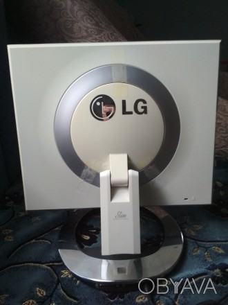 Монитор LG Slim L1780V диагональ - 19", макс.разрешение SXGA - 1280x1024, и. . фото 1