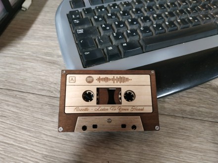 Аудиокассеты (cassette) - Деревянная кассета Spotify. Размер оригинала.Гравировк. . фото 6