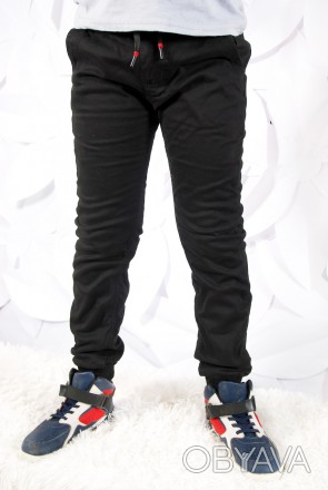 Черные котоновые школьные брюки для мальчика на флисе
Пояс на широкой мягкой рез. . фото 1