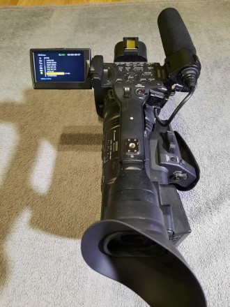 Продаю Видеокамеру Sony HXR-NX5E - профессиональный камкордер.
Время наработки . . фото 5