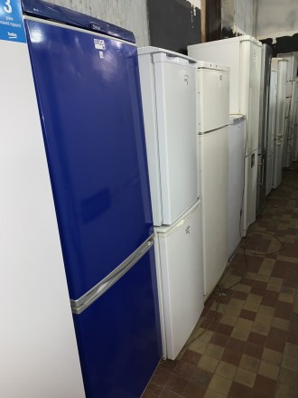Основні характеристики

Тип холодильника Двокамерний
Загальний об'єм хол. . фото 5