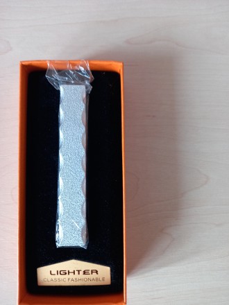 Продаться новая USB зажигалка в коробке. Киев. фото 1 Продаться новая USB зажигалка в коробке. Киев. фото 1