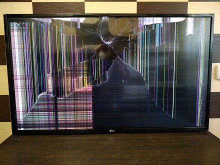 Плата снята с телевизора LG 43LH570V с механическим повреждением матрицы. Плата . . фото 8
