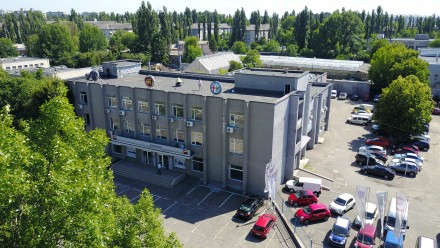 Здаємо офісні приміщення у власній 3-х поверховій адміністративній будівлі. Киев. фото 1 Здаємо офісні приміщення у власній 3-х поверховій адміністративній будівлі. Киев. фото 1