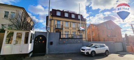 Многофункциональное ОСЗ на Татарке рядом Подол, Центр. Киев. фото 1 Многофункциональное ОСЗ на Татарке рядом Подол, Центр. Киев. фото 1