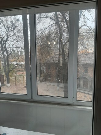 Продажа двухкомнатной квартиры возле метро Демиевская, Голосеевская.
ул. Виктор. Голосеевский центр. фото 10