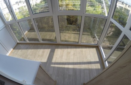 Что делать если балконный проем или выход на балкон имеют нестандартную форму?
. . фото 7
