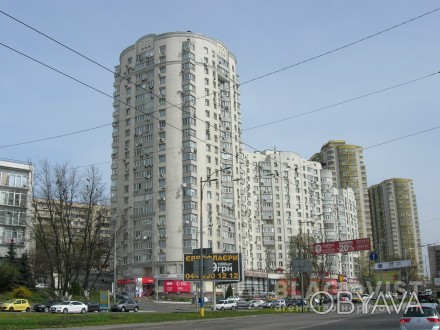 видовая квартира с ремонтом в Олимпе. Голосеево. фото 1 Голосіївський просп. (40-річчя Жовтня), 68, Олімп; Спецпроект 2005 рр; стіни: це. Голосеево. фото 1