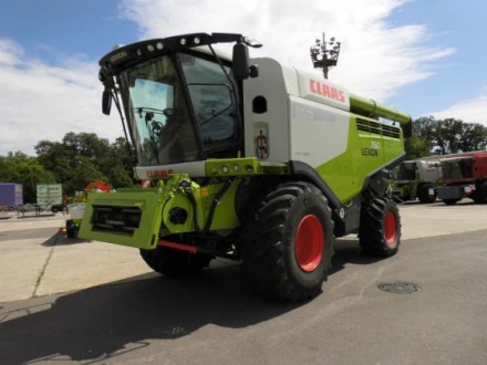 комбайн зерноуборочный  Claas Lexion 760 2012г.в. Двиг, (489 к.с. / 360 кВт), на. . фото 2