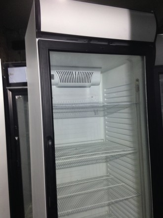 Холодильні шафи - вітрини вертикальні (холодильники) зі скляними дверима для нап. . фото 3