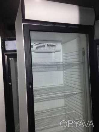 Холодильні шафи - вітрини вертикальні (холодильники) зі скляними дверима для нап. . фото 1